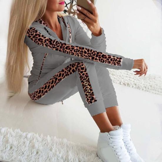 Pantaloni in felpa con cappuccio a maniche lunghe Set in due pezzi con cuciture leopardate con coulisse Completo sportivo Streetwear