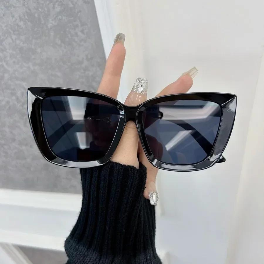 Retro Classic Square Sunglasses For Women Men Stylish Minimalist Female Male Fashion Glasses