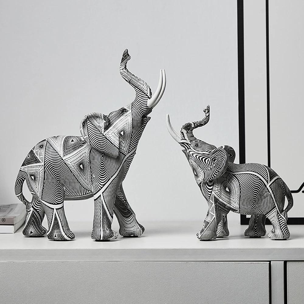 Kreative bemalte Elefantenskulpturen, nordische Dekoration für Zuhause und Wohnzimmer, Tierstatue aus Kunstharz, Raumdekoration, Figuren für die Inneneinrichtung