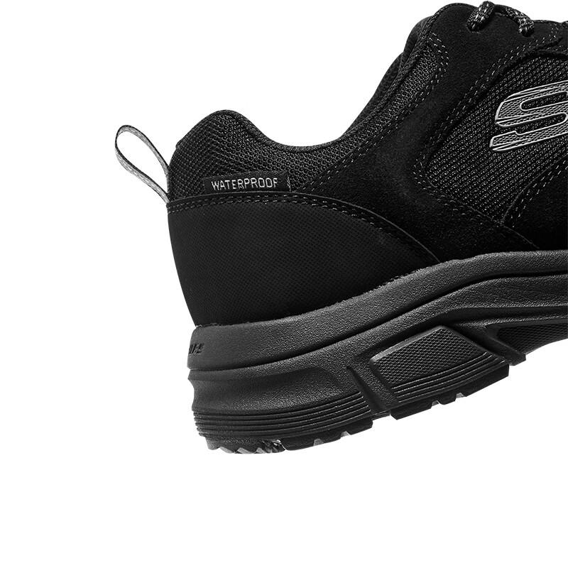 Skechers Men's Retro Outdoor Casual Walking Shoes