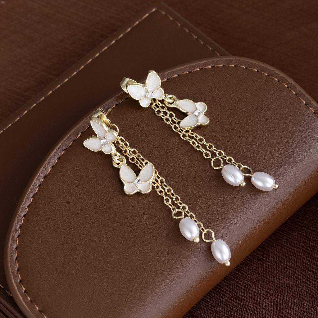 French Niche Premium Pearl Fringed Butterfly Earrings Women'S Spring And Summer Small Fresh Fashion Stud Earrings