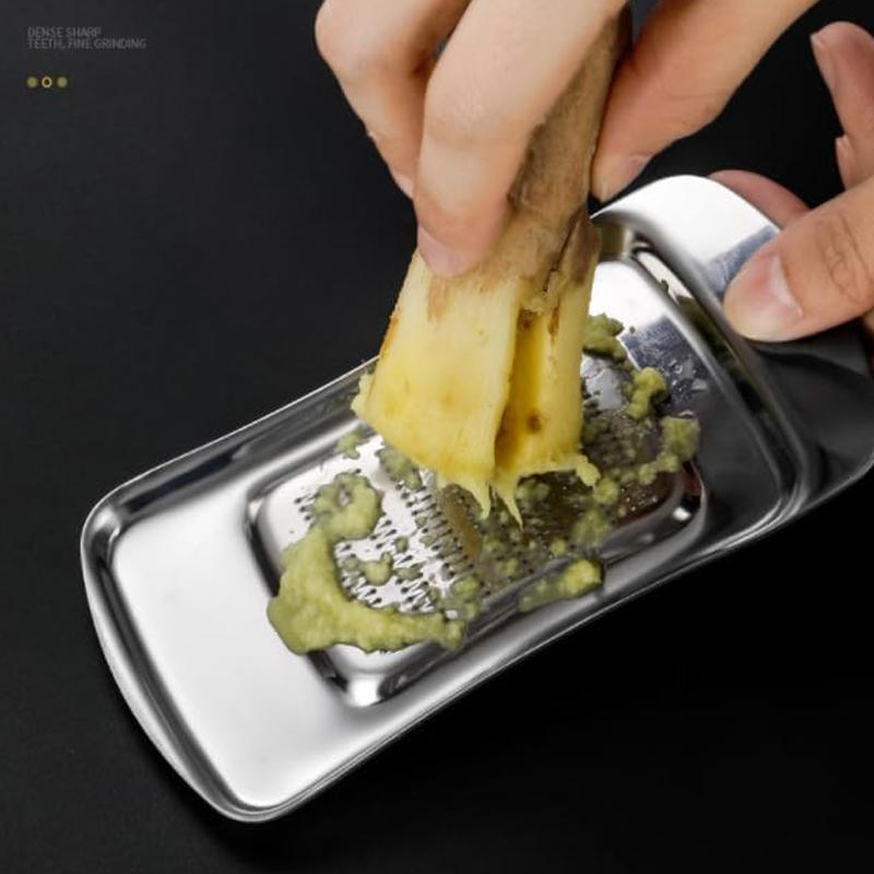 Stainless Steel Ginger Grater Tool Kitchen Grinder Zester Tool for Garlic for Mincing Garlic Ginger and Food Preparation