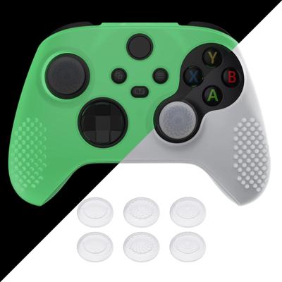 EXtremeRate PlayVital Capa de Silicone 3D com Pontos para Controle Xbox Series com 6 Grips de Polegar Pretos Protetor de Borracha Macia para Xbox Core Wireless