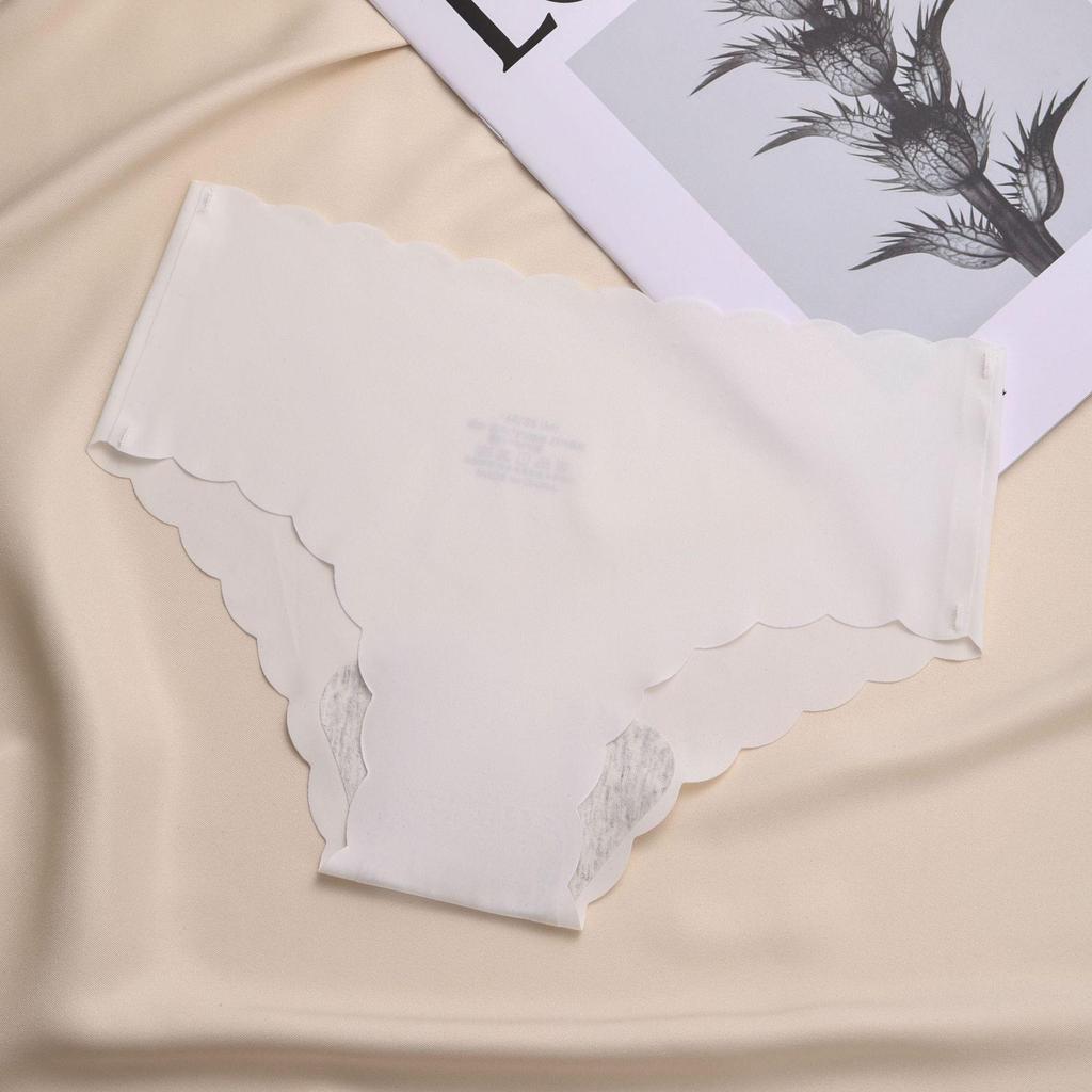 Ice Silk Seamless Low-Waist Women's Panties, Breathable with Pure Cotton Crotch, Butt Lifting, Slim Fit for Young Ladies.