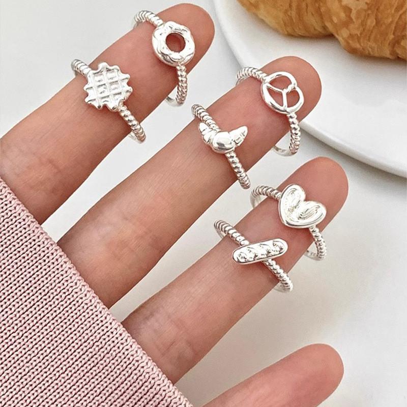 Fashionable Womens Adjustable Open Ring In Unique Geometric Shapes With Luxurious Style For Trendsetters