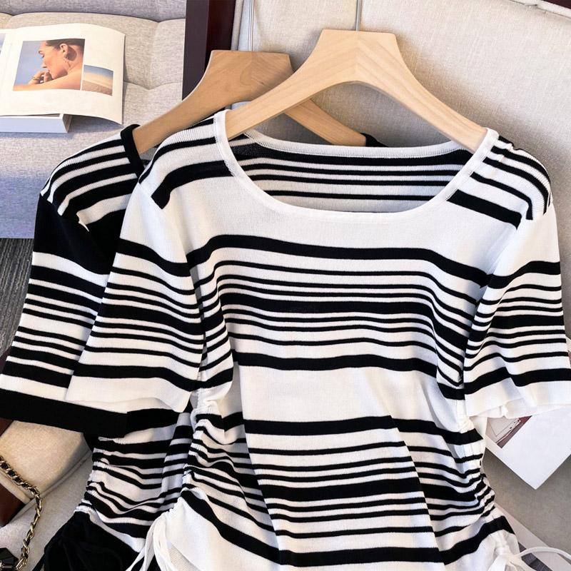 Women Sweaters Pullovers 2025 Summer Short Sleeve O-Neck White Black Striped Knitted Sweater Women Tops Pullover JJ182