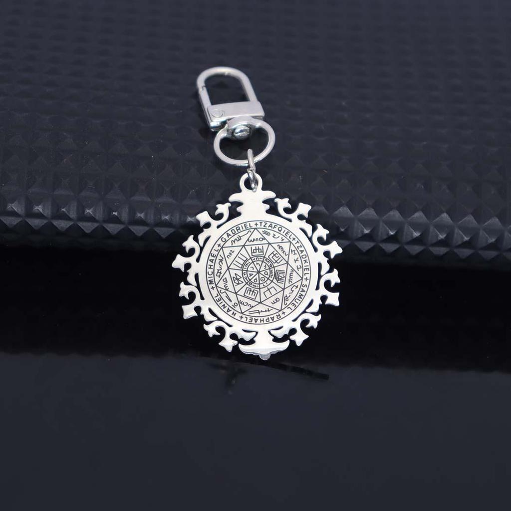 Stainless Steel Seven Angels Keychain - Fashionable Electroplated Pendant Resists Fading