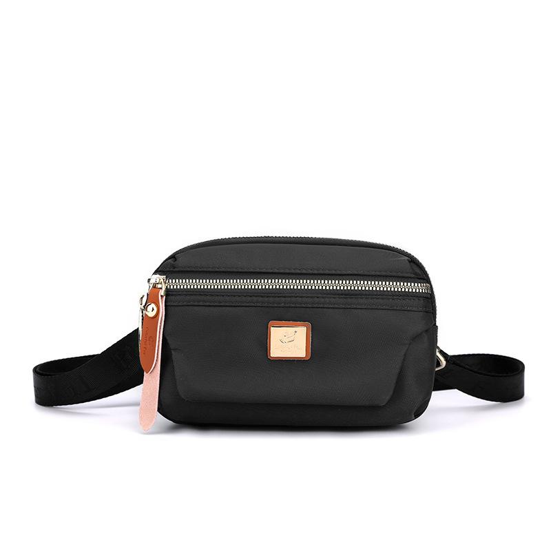 

New women s mini messenger bag trendy multi-layer mobile phone bag shoulder bag breast bag чорний