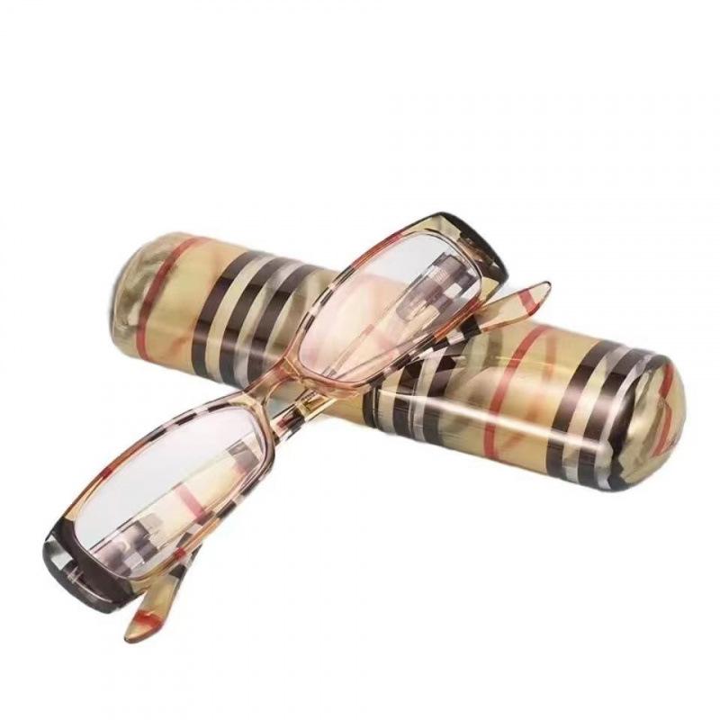 Stylish Plaid Anti-Blue Light Reading Glasses with Spring Hinges, Comfortable & Portable HD Eye Protection. +3.50 Strength