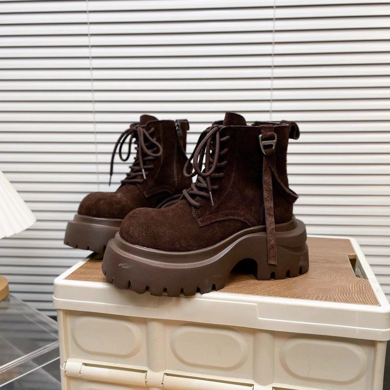 Fashion versatile, comfortable, thin and heightening short boots for women's 2025 autumn and winter new small thick-soled Martin boots for children