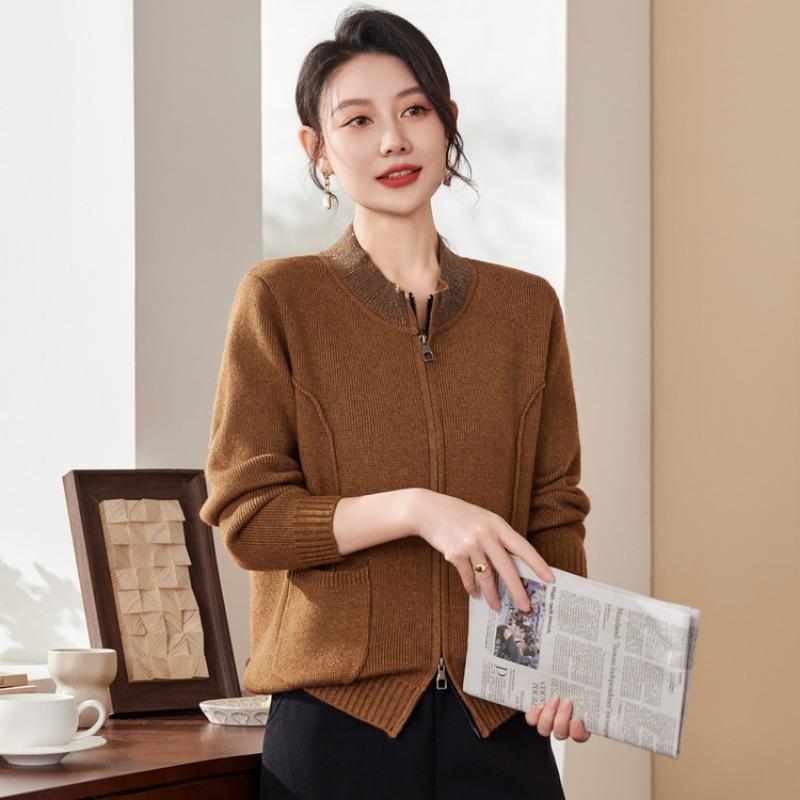 New middle-aged and old women's clothing noble thickened sweater jacket middle-aged mother autumn clothing knitted clothes