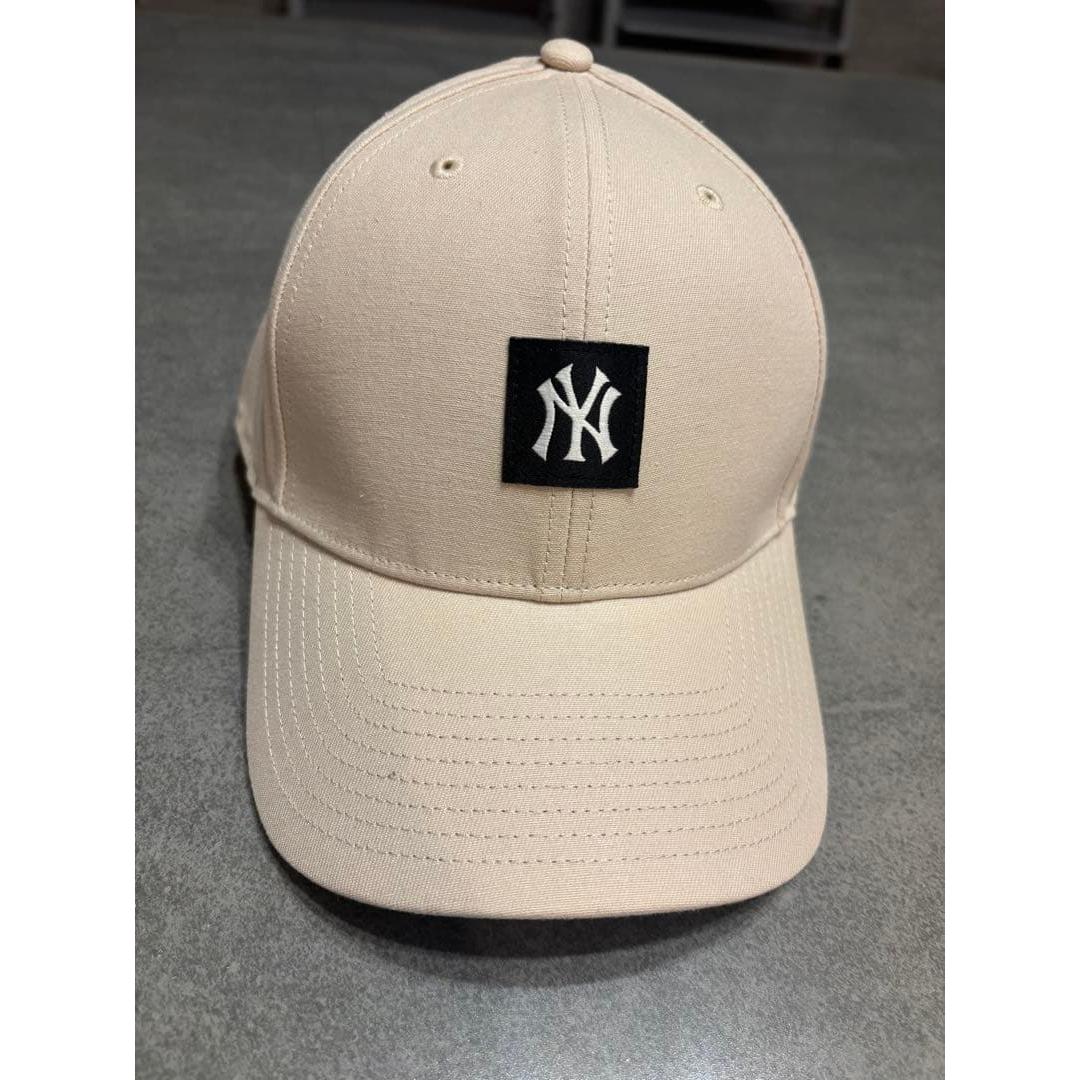 Used New 47 Brand New York Yankees Cap Beige