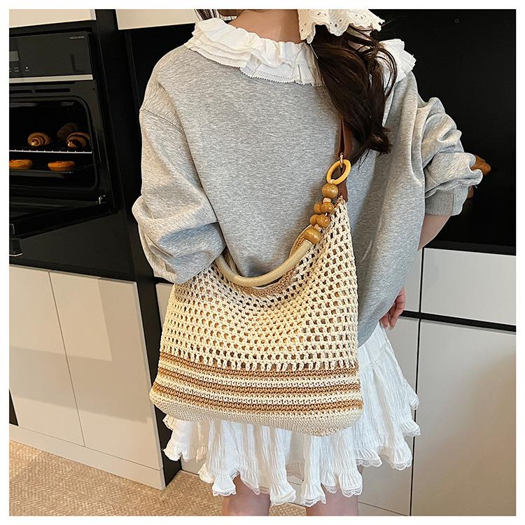 Holiday Style Woven Bag Women's New Knitted Hollow Shoulder Bag Fashionable Large-capacity Messenger Bag Beach Bag