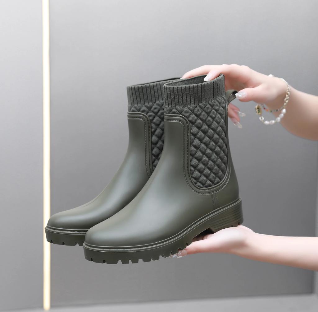 1 Pair of Women's Short Chelsea Rain Boots Fashionable U-Shaped Fly Woven Rain Boots Pvc Non-Slip Waterproof Rubber Shoes
