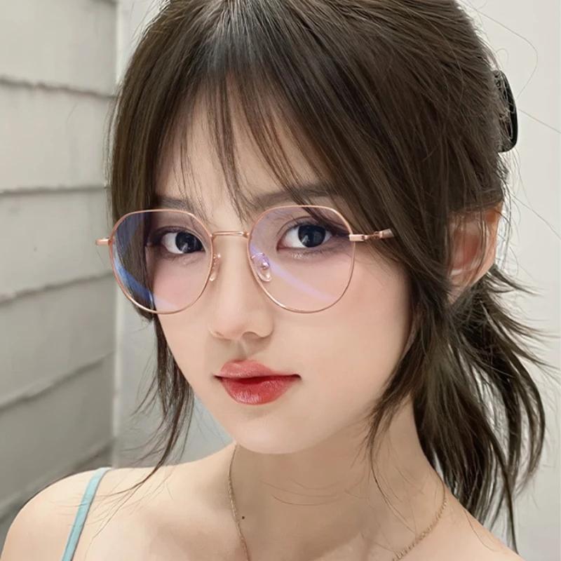 Trendy Anti Blue Light Glasses Women Retro Round Metal Frame Blue Rays Blocking Photochromic Eyewear