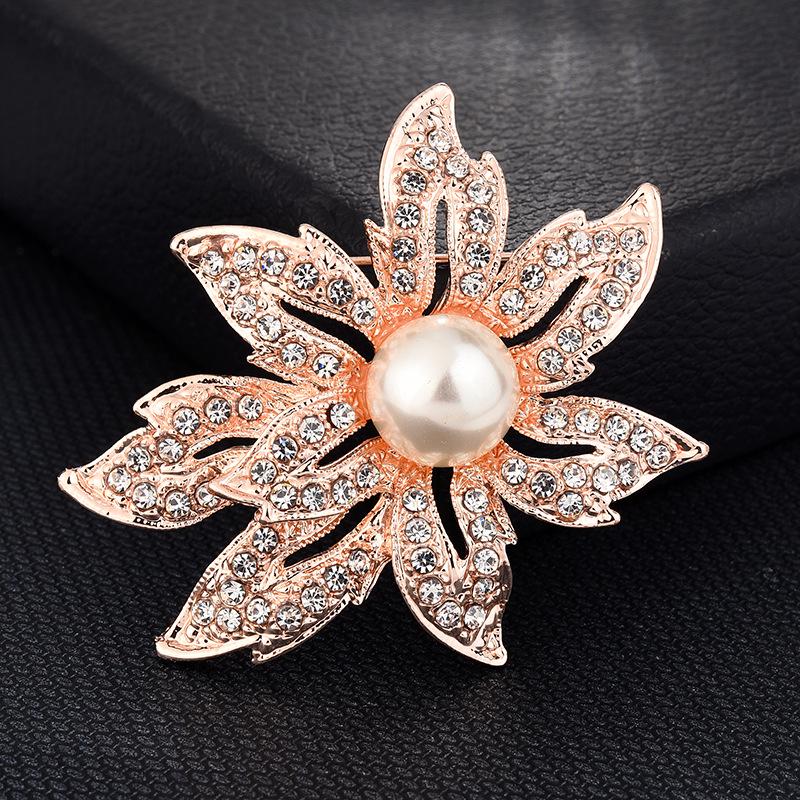 High-End Korean Alloy Scarf Buckle with Diamond, Pearl, and Brooch Pin Accessories