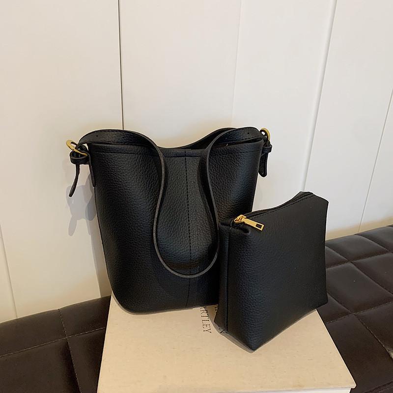 IELGY Ladies Underarm Bag Large Capacity Shoulder Bucket Bag Fashion Commuter