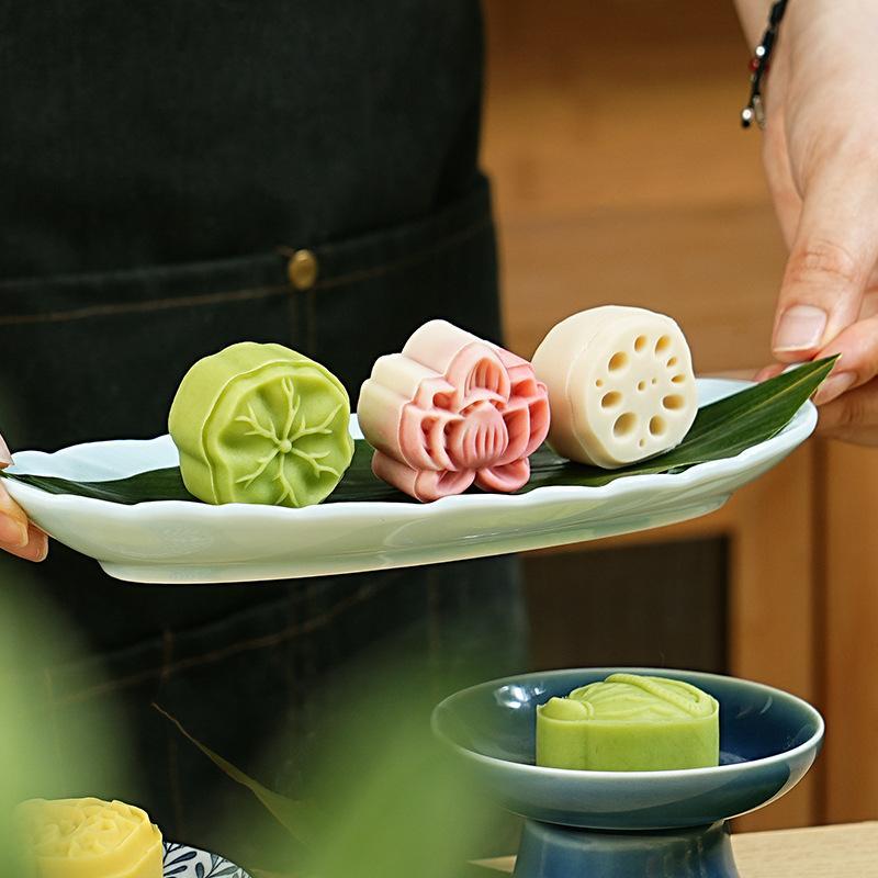 Mid Autumn Festival Mooncake Mold 30G Lotus Leaf Flower Shape Moon Cake Mould Diy Fondant Mung Bean Baking Tools Hand Press Mold