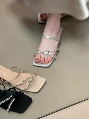 Fashion Shoes Ladies' Slippers Low Luxury Slides Rubber Flip Flops Slipers Women Designer Hawaiian 2025 Glitter Summer PU Hoof Heels Fab