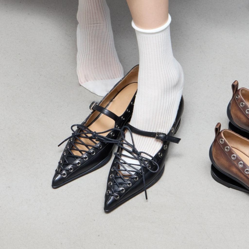 Fashion NEW 2025 Pointed Toe Flat Bottomed Ballet Single Shoes Punk Style New Fashionable Women Shoes Rivet Strap Bow Handmade Shoe