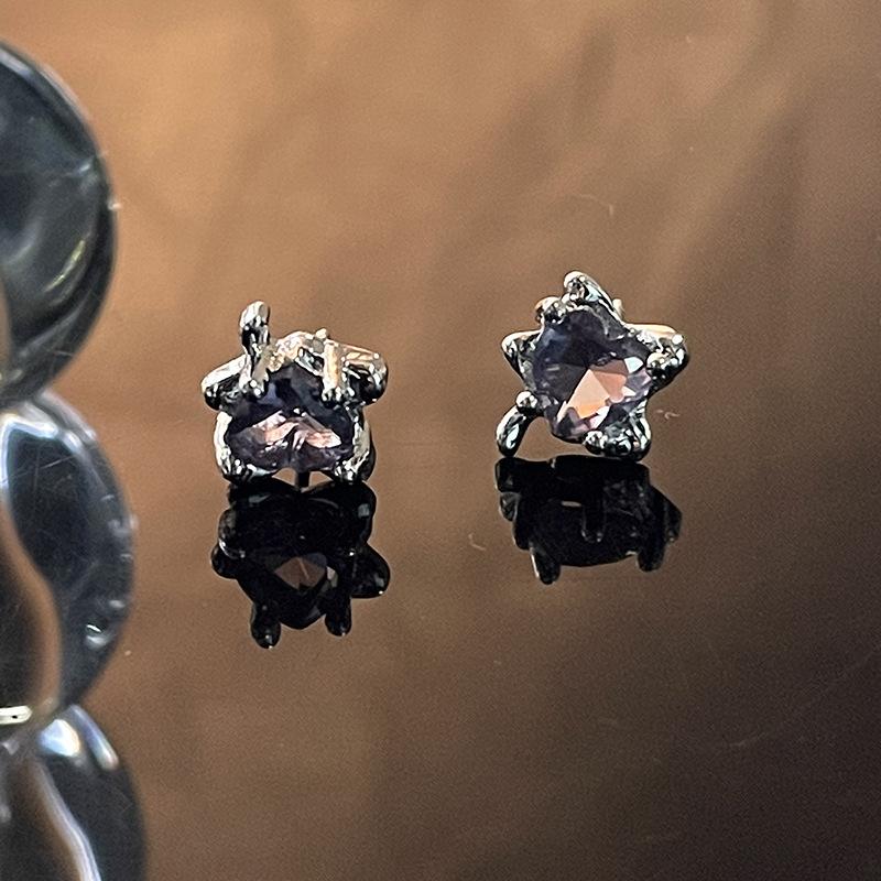 Нишевые серьги-пусеты «Любовь к цветам» с бриллиантами, мини-серьги, высококлассный женский дизайн, серьги «Холодный ветер»