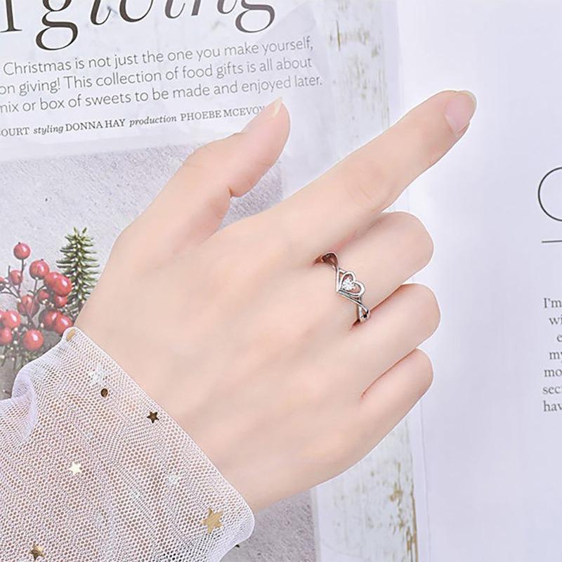 Heart-shaped Jewelry Women's Finger Ring, Elegant Wedding Ring with Six Claws and Simple Heart Design, Women's Engagement Ring Accessory