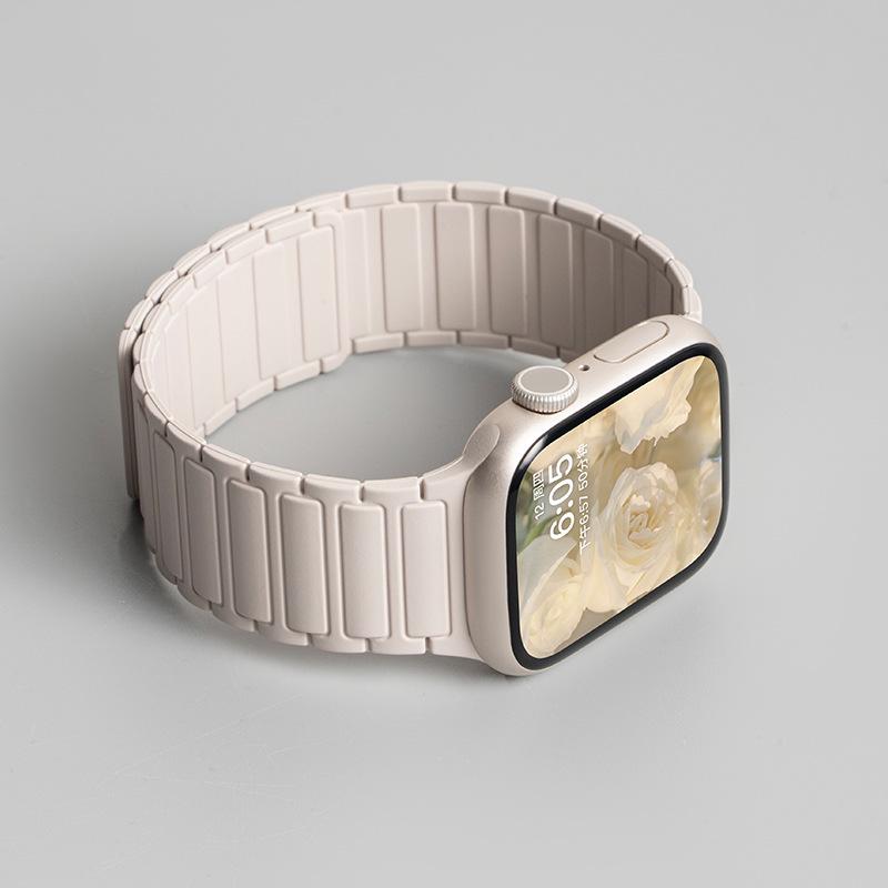 Jingyi Silicone Strap for Apple Watch S7/S8/S9/S11 and iWatch10 with Magnetic Closure