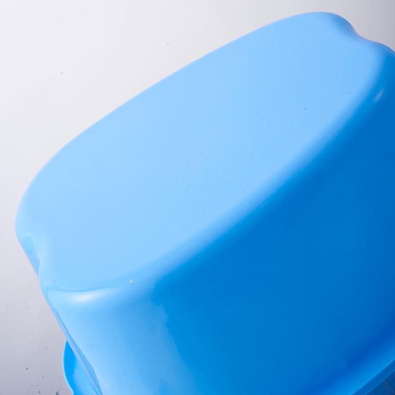 Thickened Apple-Shaped Plastic Foot Spa Basin for Massage and Soaking