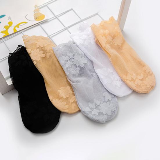 1 Pair Invisible Anti-Skid Women Socks Lace Flower Print Thin Shallow Socks for Daily Wear