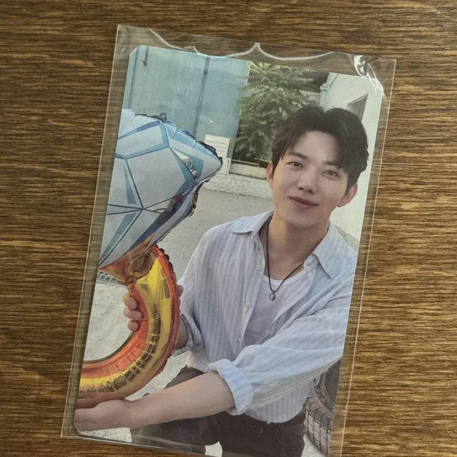 

Day6 Dowoon Cat Con Ring Photocard