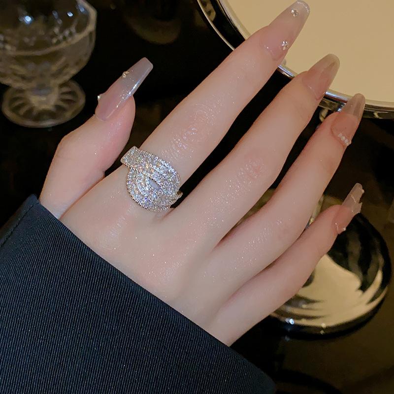 Love zir*****pen ring light luxury temperament high sense index finger ring niche design ring woman