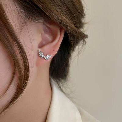 2 Pcs Creative Angel Wings Ear Cuff Pin Earrings Unique Minimalist Wings Ear Clip For Women Fashion Jewelry Accessory Gifts