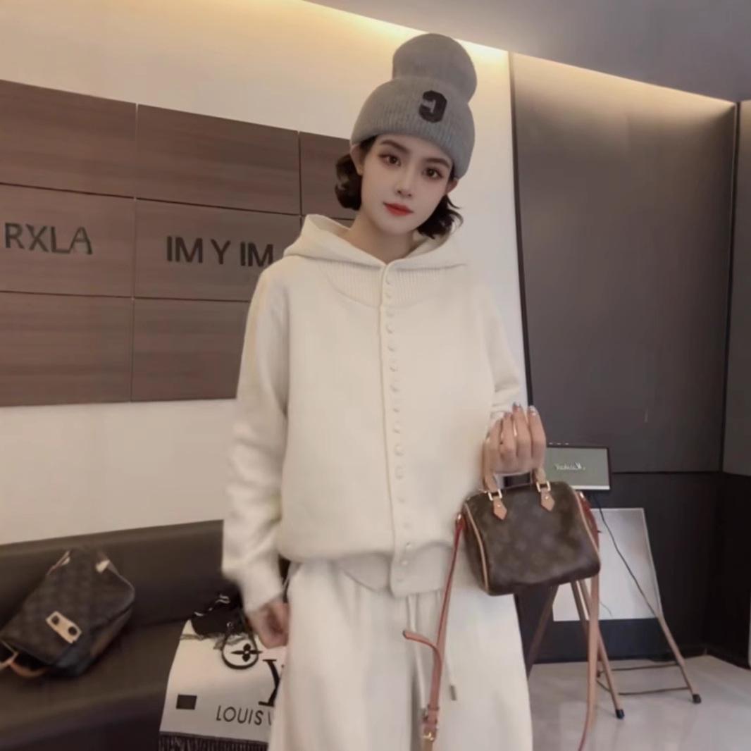 

Korean Style Hooded High-End Knitted Women s Spring 2025 Loose Cardigan Large білий