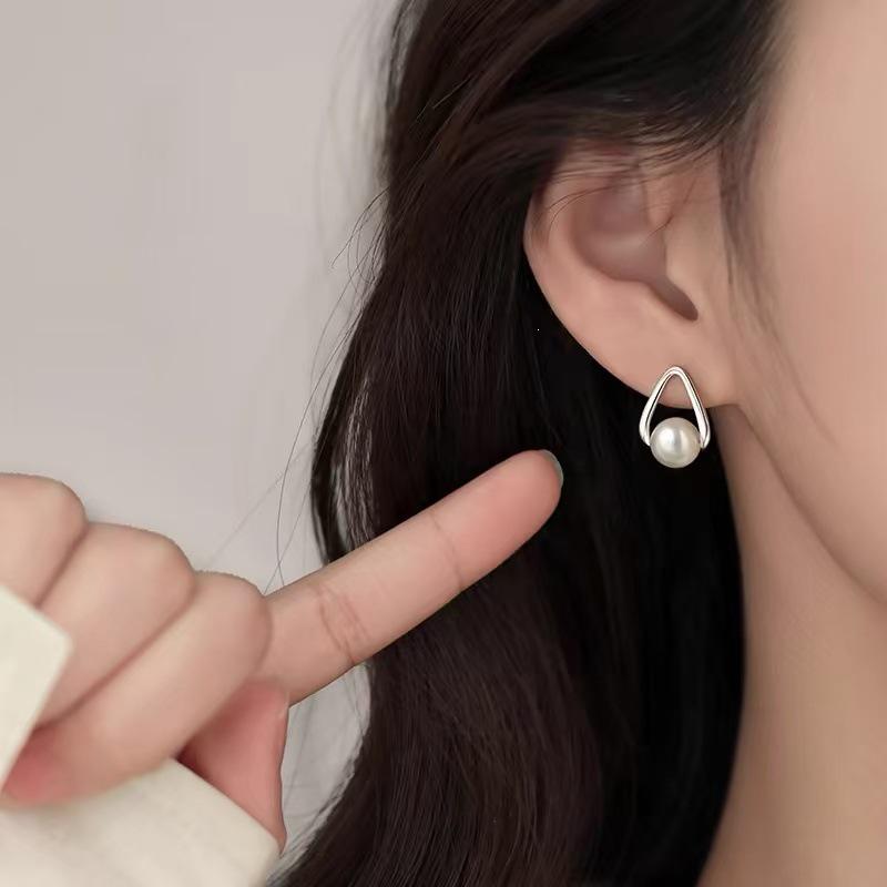 2025 Hot Selling High-End Pearl Stud Earrings In 925 Sterling Silver: Elegant Ear Jewelry for Women