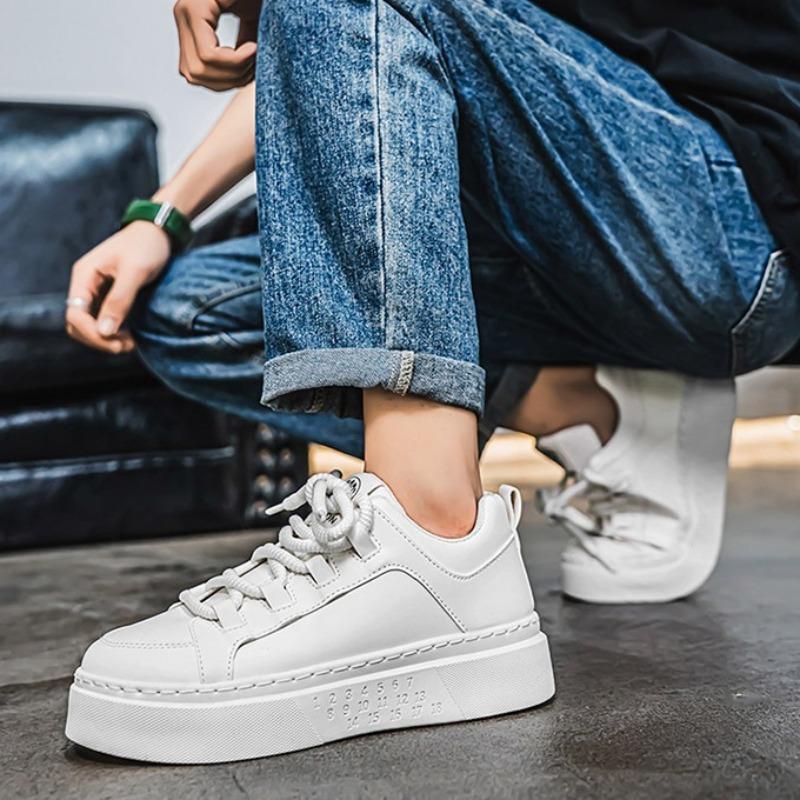 Mode Weiße Herren Flats Schuhe Plateau Lässige Sportschuhe Mann Atmungsaktive Elevator Leder Lauf-Sneaker Studenten Boardschuhe Zapatos