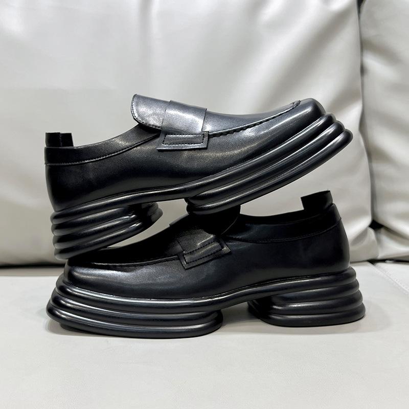 Kleine Lederschuhe Herren Neue Französische Plateau Casual Slipper Retro Abendwind Faule Einzelne Schuhe 36770-T