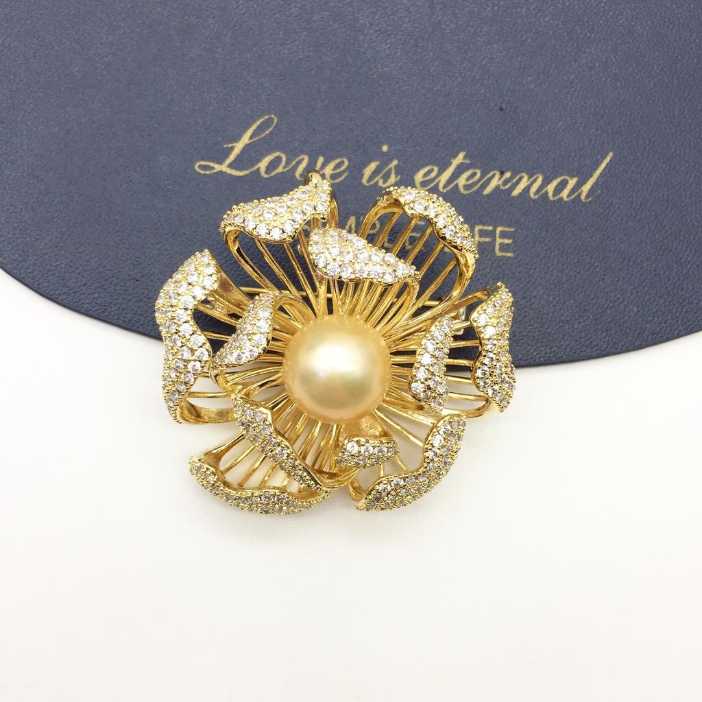 Fashionista BI Prepare exquisite and luxurious large freshwater pearl brooches and pins for autumn and winter sweaters, coats, and accessories