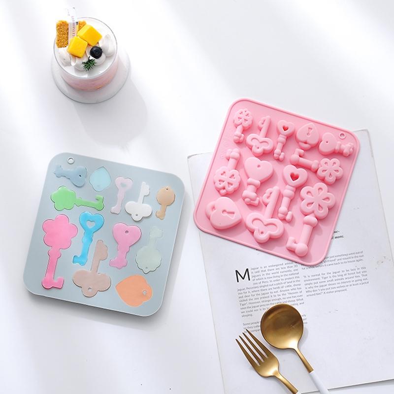 Keys Shaped Chocolate Mold Ice Cube Mould DIY Candy Drip Mold Pudding Molds Fondant Moulds Perfect Gift for Baking Lover
