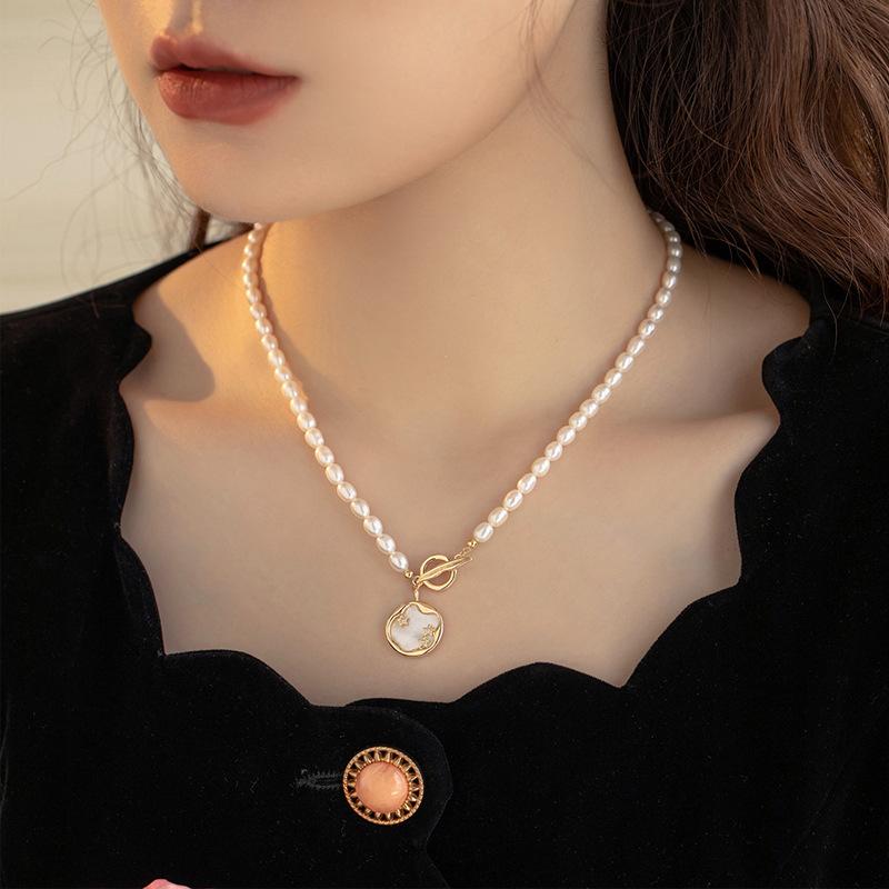 Freshwater Pearl Necklace Women'S Copper Micro-Inlaid Shell Starry Sky Design Sense Ot Buckle Collarbone Chain Rice Grain Pearl Pendant Neck Chain