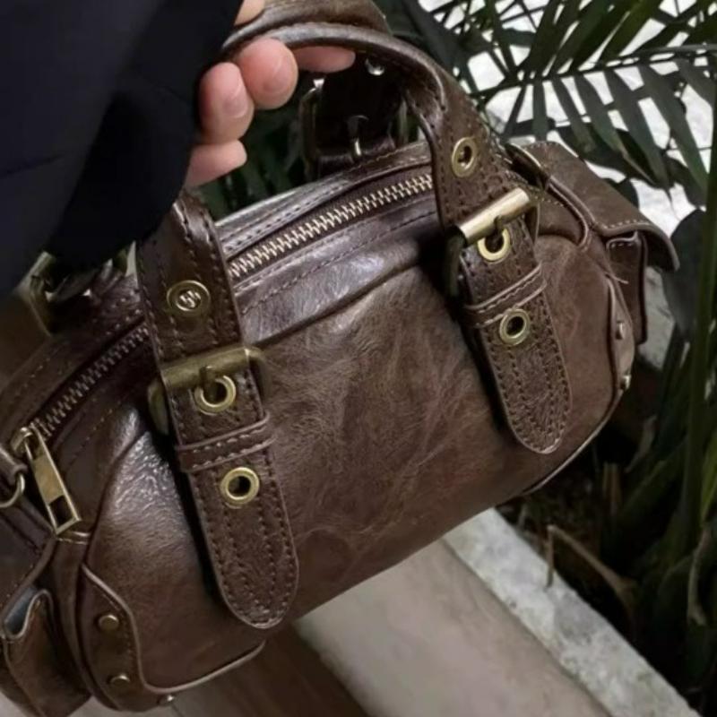Uniquely Designed Retro Motorcycle Handbag for Women's New Fashion Trend Bowling Single Shoulder Crossbody Bag