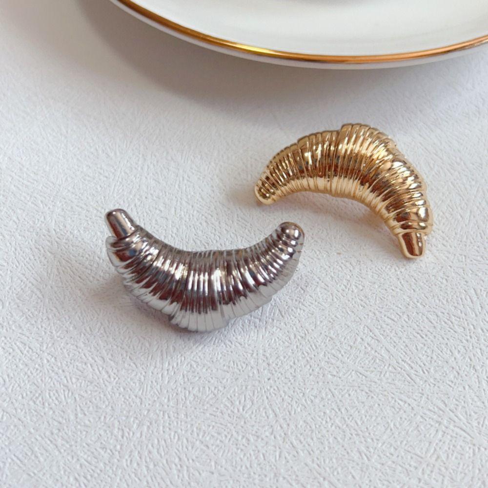 Zinc Zinc Alloy Metal Clothes Pin Silver Gold Brooch Personality Croissant Brooch  Daily