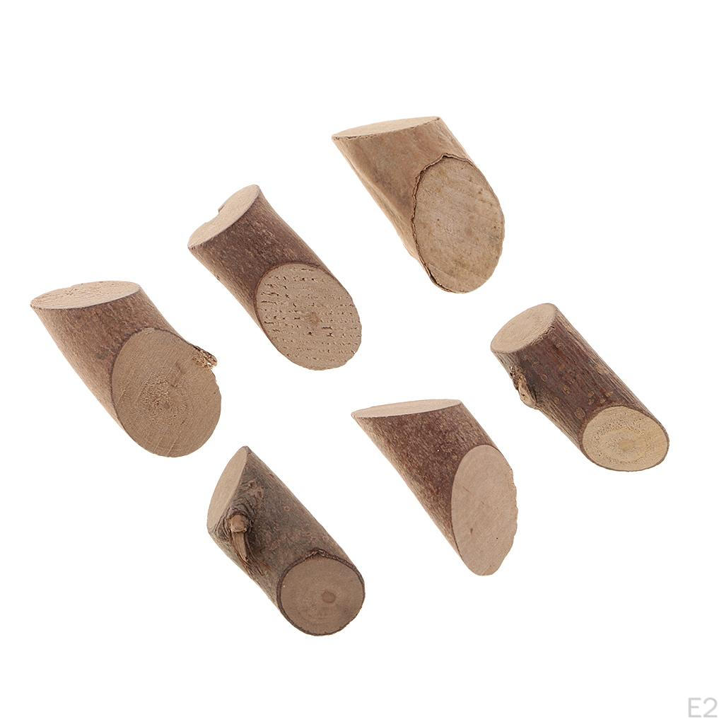 Schräge Holzklötze aus Naturholz, verschiedene Größen, unfertige Holzklötze