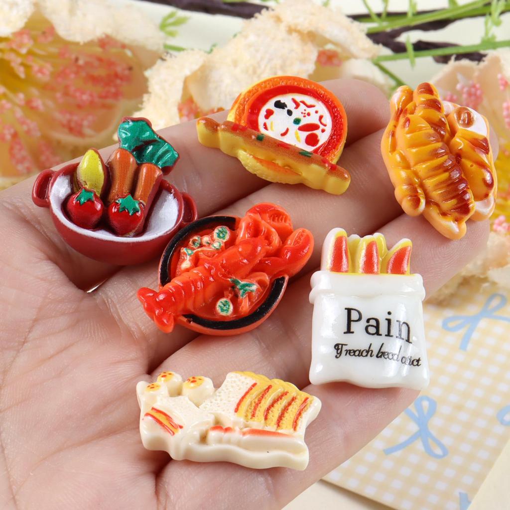 Miniature Resin Food Toys: Bread, Donuts, Refrigerator Magnets, Hair Clips, Kitchen Accessories.