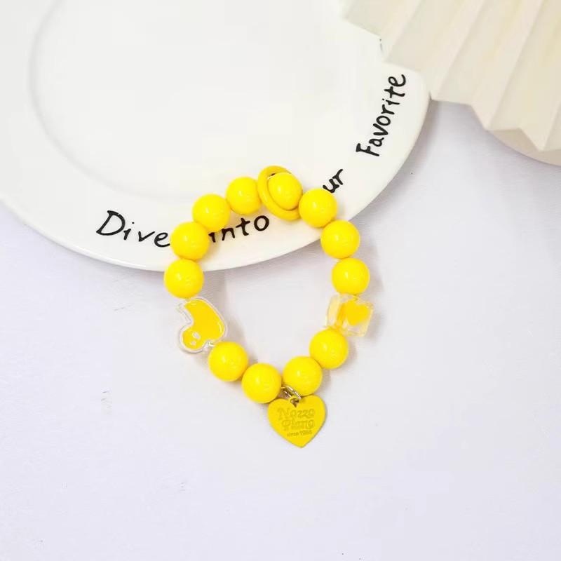 Bead hand rope bracelet acrylic love mobile phone case pendant pendant color green bracelet delivery guarantee digital