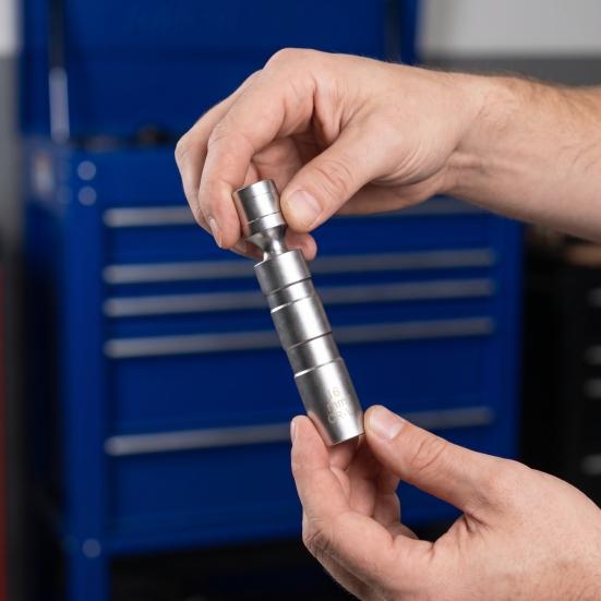 Precision Automotive Socket Tool Universal Magnetic Spark Plugs Sleeve, Thin Wall Joint Durable Steel Wrench 14/16mm Removal Tool, Repair Stopper,