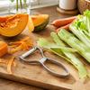 Instrumentos para trabalhar com frutas e vegetais – Peladores e descascadores