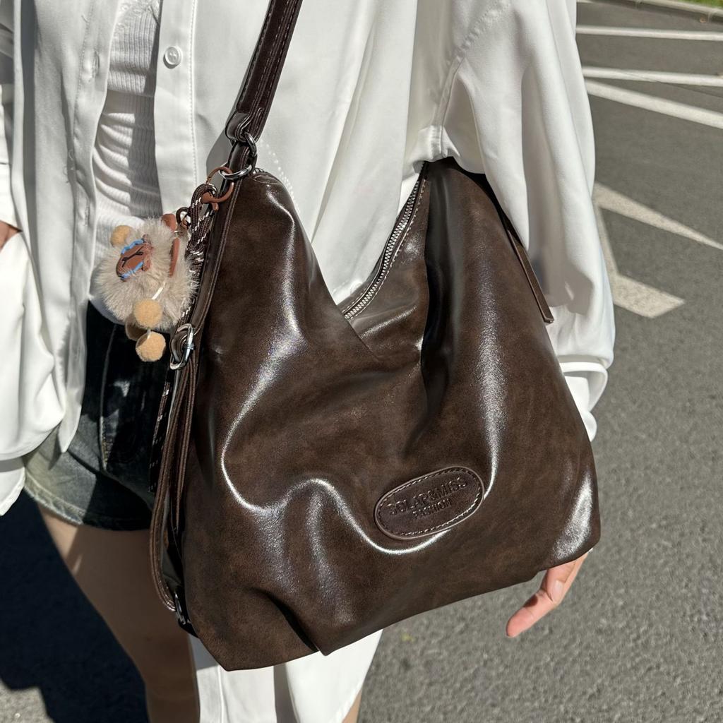 Damentasche 2025 neuer Pendlerrucksack mit großer Kapazität Retro Casual Street Trend Einzel-Schulter Messenger-Rucksack