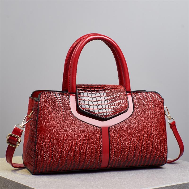 Fashionable Ladies Handbag PU Leather Polyester Lining Zipper Closure Shoulder Bag Essential for Commuting Day Crossbody Bags