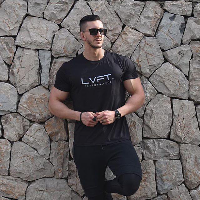 Men's Fitness Crew Neck T-shirt - Sweat-Wicking, Breathable, Short Sleeve, Tight Fit, Versatile for Casual, Training, and Running