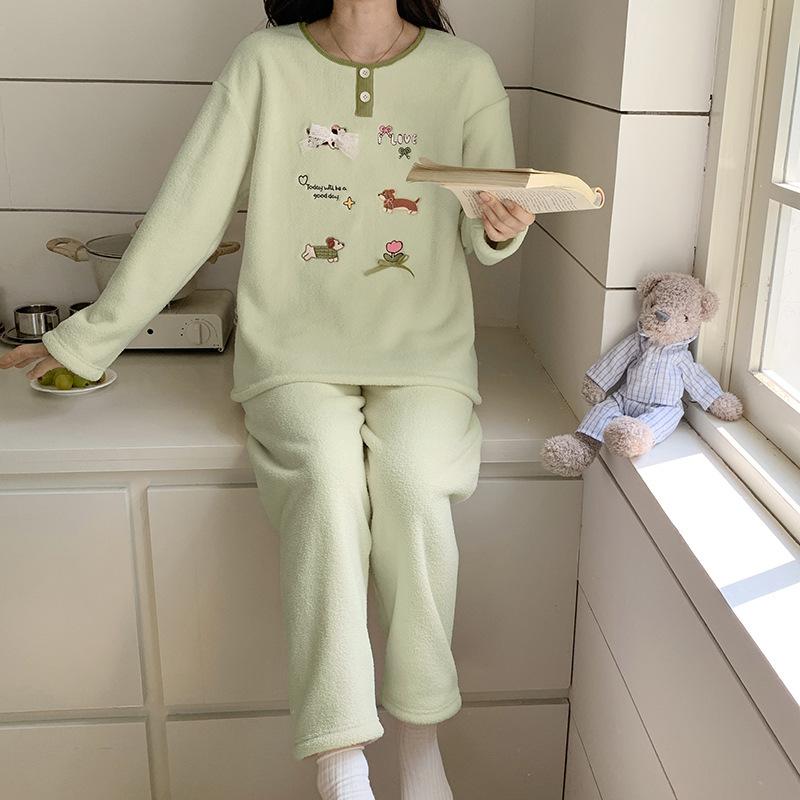 

Pajamas women s fruit velvet autumn and winter warm thickened cartoon embroidery long-sleeved coral velvet loungewear spot XL